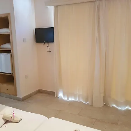 L'eros Ayia Napa